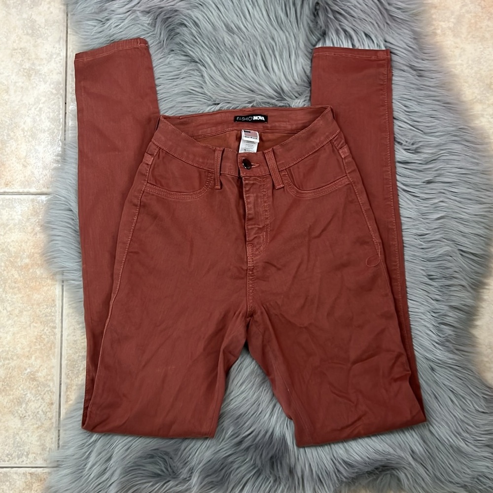 EUC Fashion Nova Rust Orange Skinny Distressed Jeggings sz 3